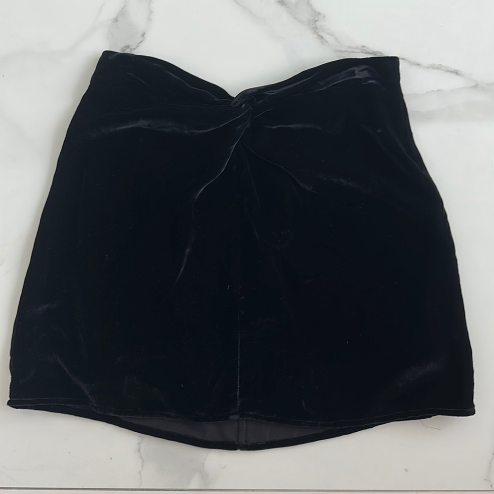 Reformation size for velvet black mini skirt
